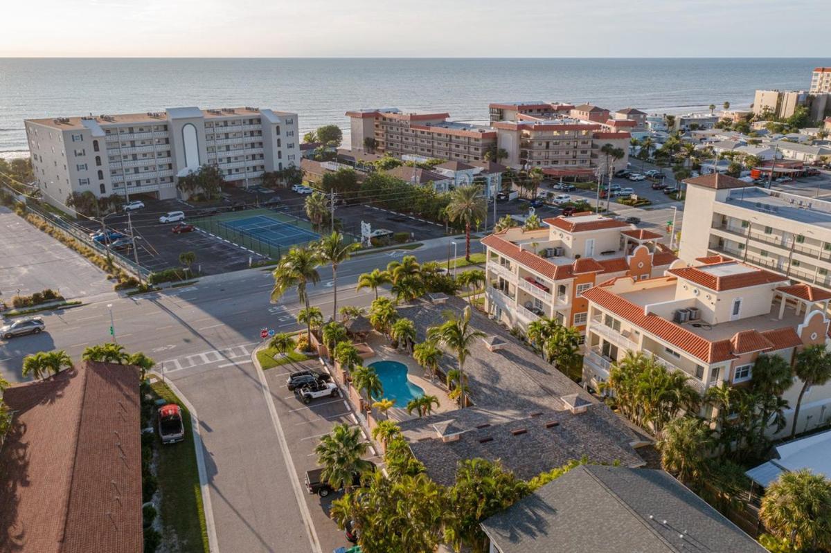 Walkable To Restaurants And Steps To The Beach! - Coconut Villa'S Suite 10 St. Pete Beach Ngoại thất bức ảnh